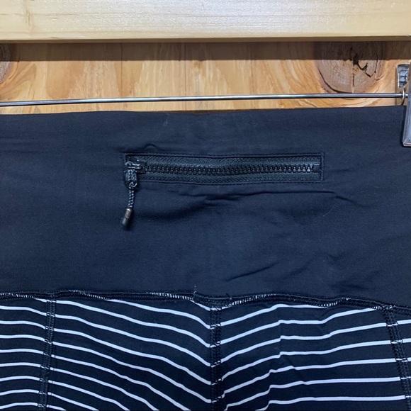 Lululemon Black White Stripe Rouged Capri Leggings - Picture 7 of 9